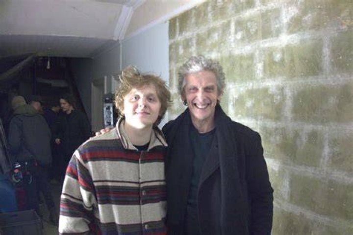 Are peter and lewis capaldi related?