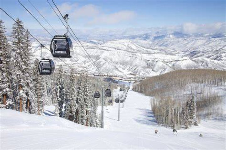 Are snowmass ski lifts open?