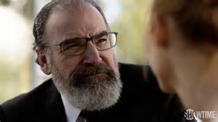 Does fara die in homeland?
