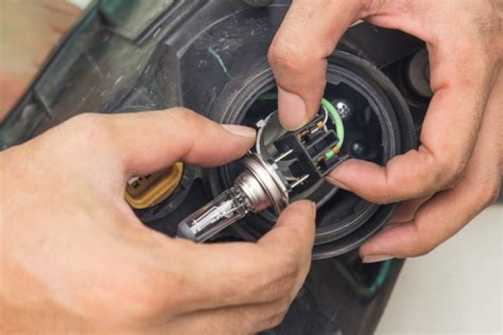 Should you replace headlight bulbs in pairs?