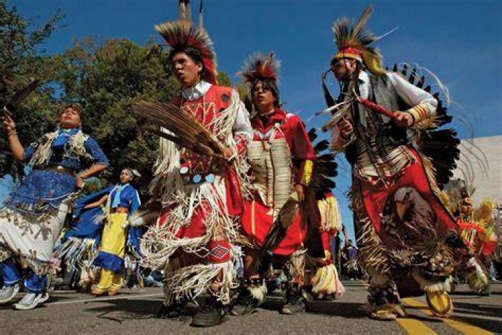 Where are the sioux tribe from?
