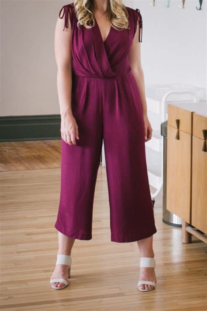 Which shoes to wear with jumpsuit?