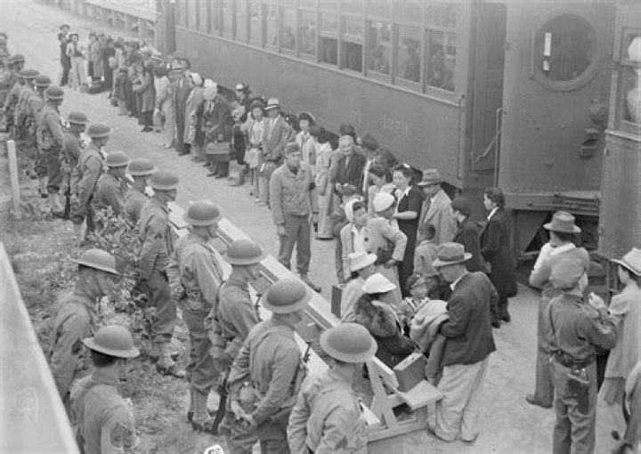 Why were nisei kept in internment camps?